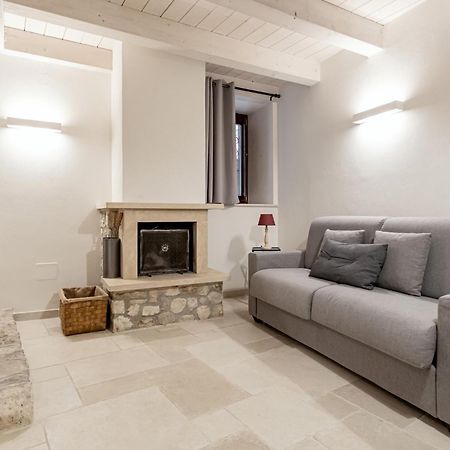B&B Vico Suites Vico nel Lazio Екстер'єр фото