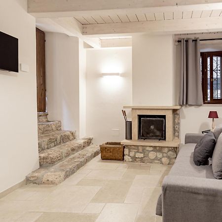 B&B Vico Suites Vico nel Lazio Екстер'єр фото