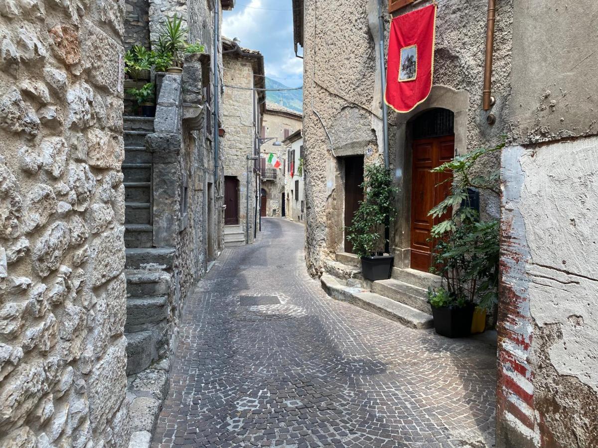 B&B Vico Suites Vico nel Lazio Екстер'єр фото