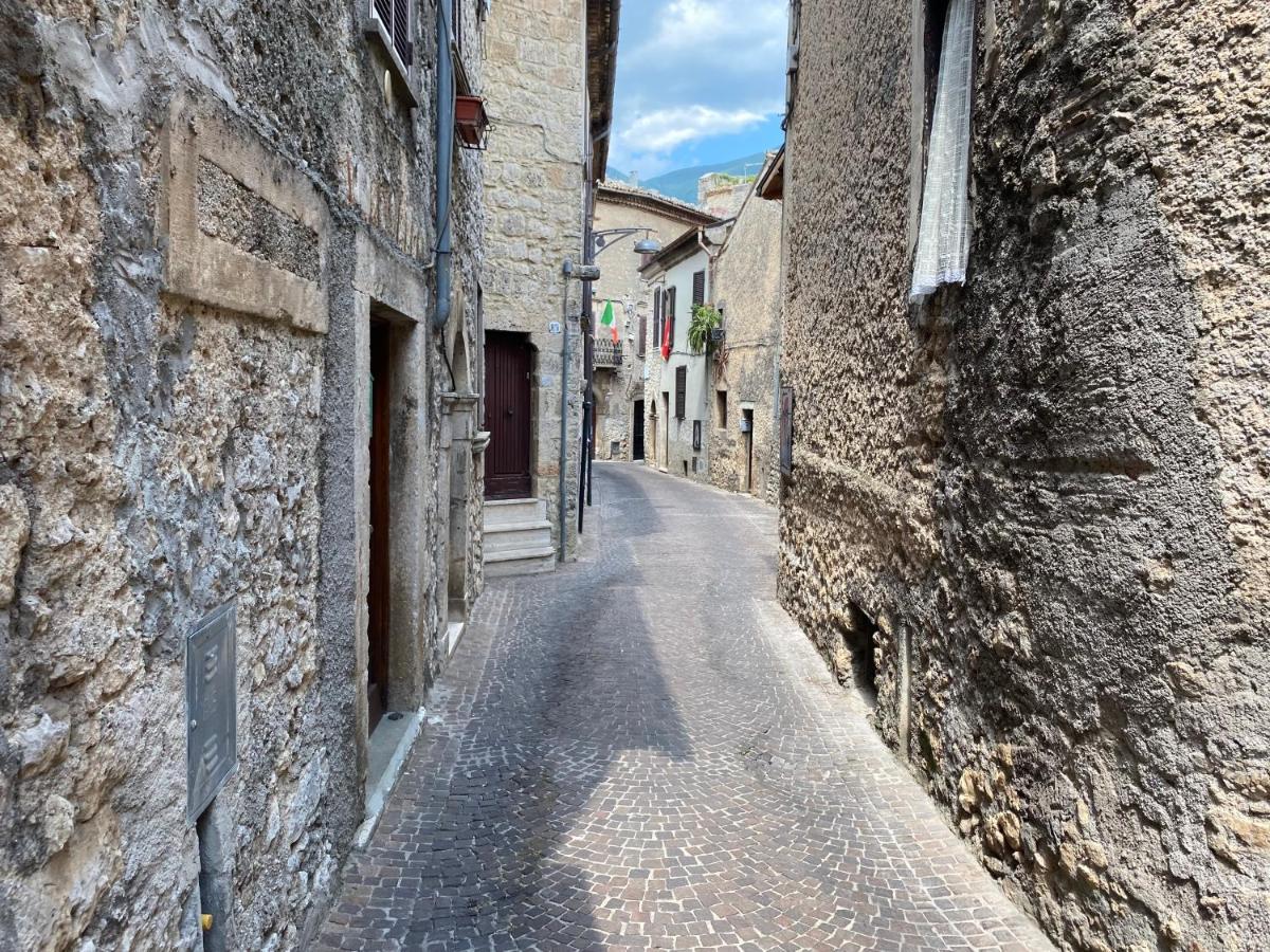 B&B Vico Suites Vico nel Lazio Екстер'єр фото