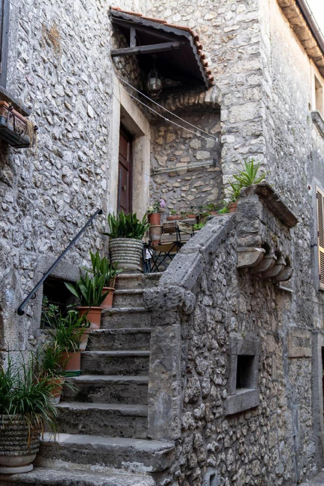 B&B Vico Suites Vico nel Lazio Екстер'єр фото